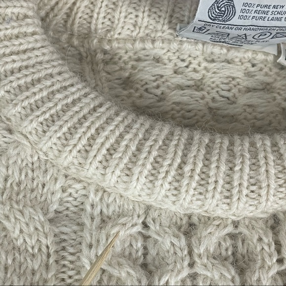 Gaeltarra Ireland Irish Aran Fisherman Ivory Wool Cable Knit Sweater Medium R1 - Picture 5 of 10